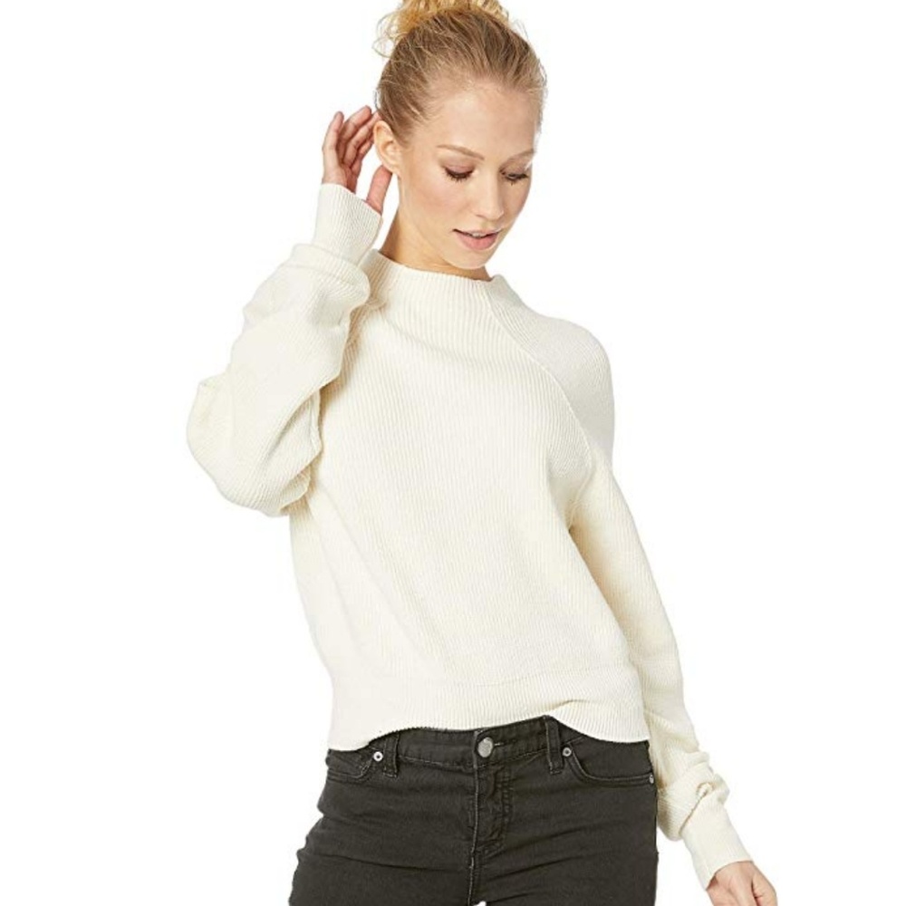 Too Good Pullover Sweater (White)